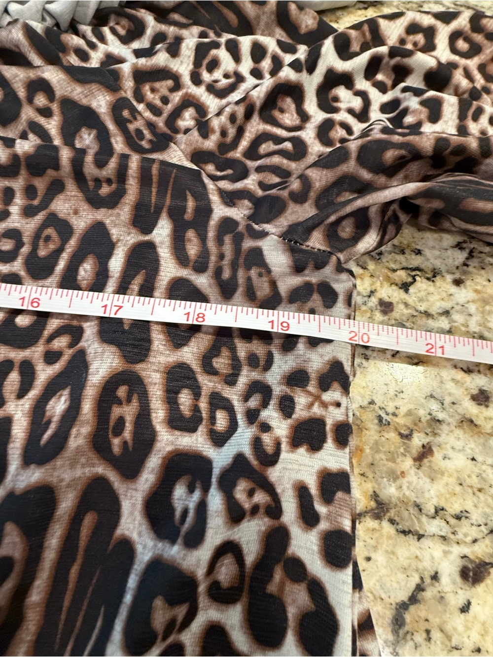 Giddy Up Glamour western leopard print cactus floral top crop sleeves SZ M - Picture 9 of 11